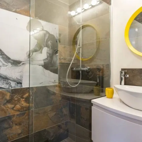Serviced Apartments